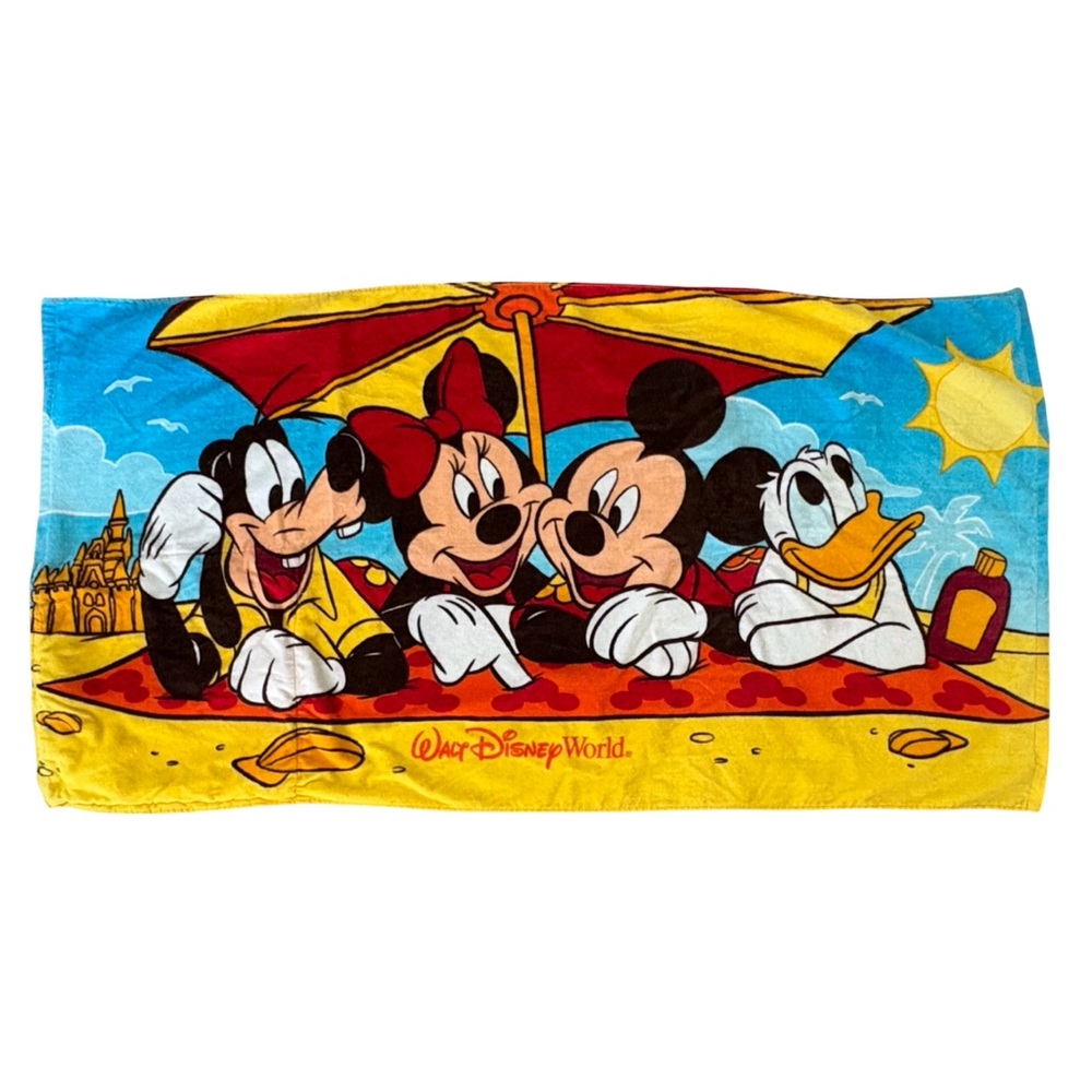 Walt Disney World Mickey & Friends Foldable Beach Towel Backpack I-0336